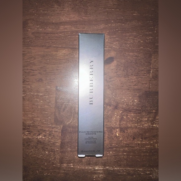 NEW BURBERRY Illuminating Drops Glow Concentrate - Picture 9 of 10
